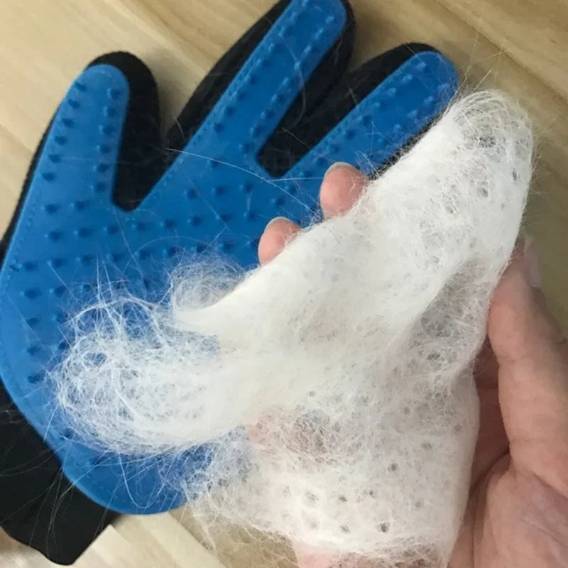 Transform Your Pet's Grooming Routine with the Ultimate Cat Grooming Glove - Deshedding Brush & Massage Tool for Dogs and Cats